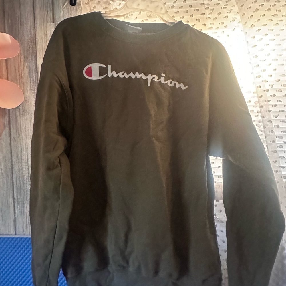 Green champion sweatshirt